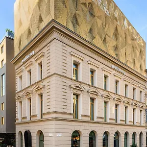 ***** Hotel Pullman Hungary