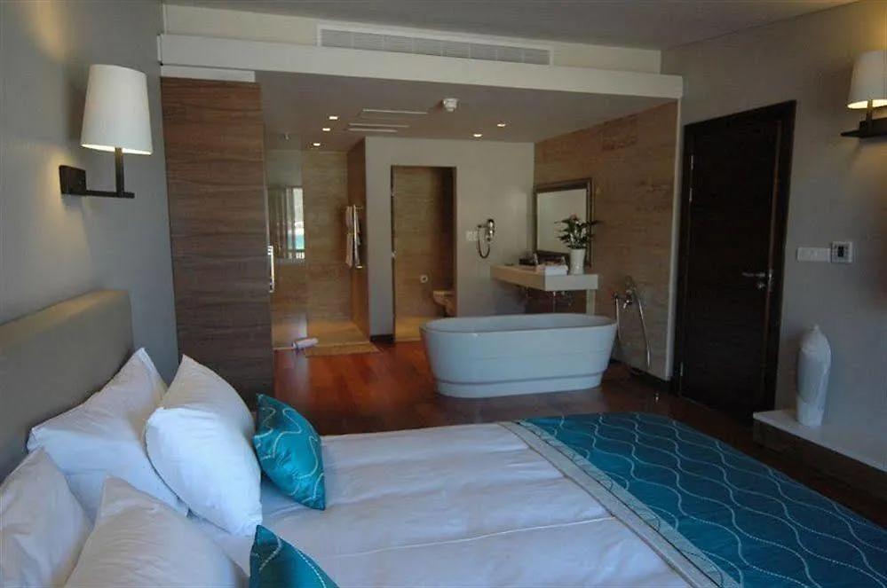Chapmans Peak Beach Hotel Hout Bay 4*,  South Africa